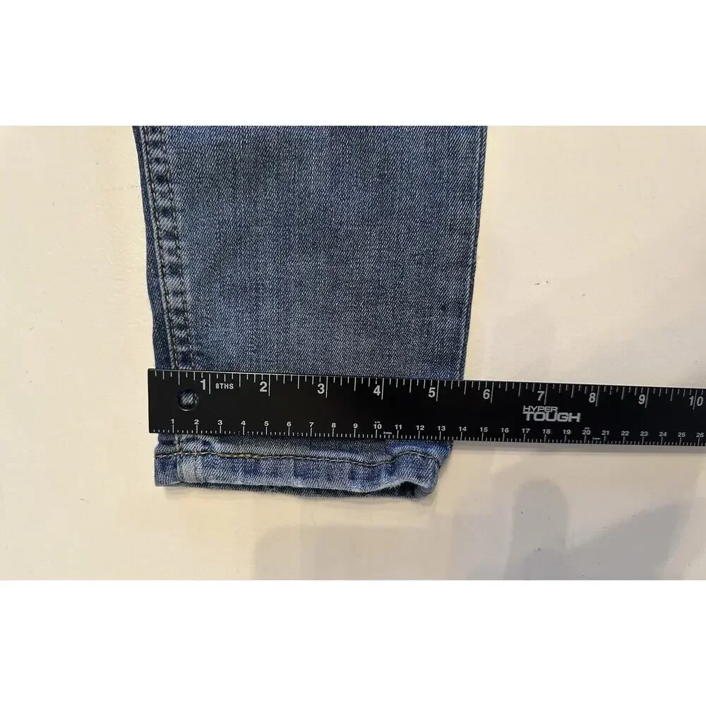 Levis elevate your